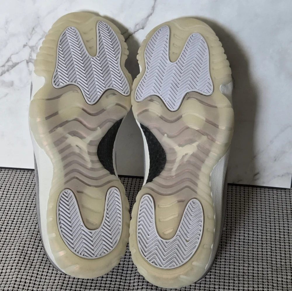 Nike Air Jordan 11 Low Year of the Snake Mens Sneakers Shoes Grey White 11 - Picture 7 of 8